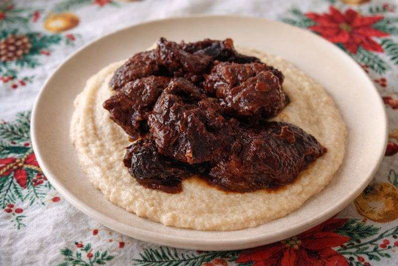 Beef with Prunes & Red Wine – Traditional Asia Minor Festive&nbsp;Recipe