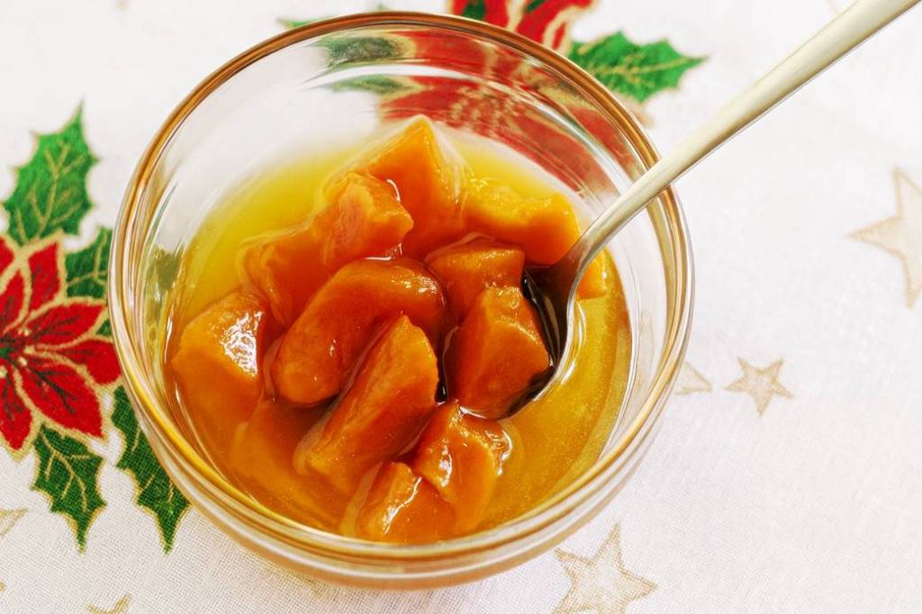 Authentic Persimmon Spoon Sweet – Traditional Greek Recipe with Aroma & Golden&nbsp;Glow