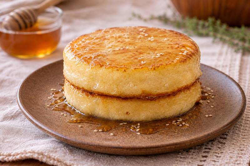 Cretan Sfougata Pancakes with Yeast – Authentic Fluffy Traditional&nbsp;Recipe