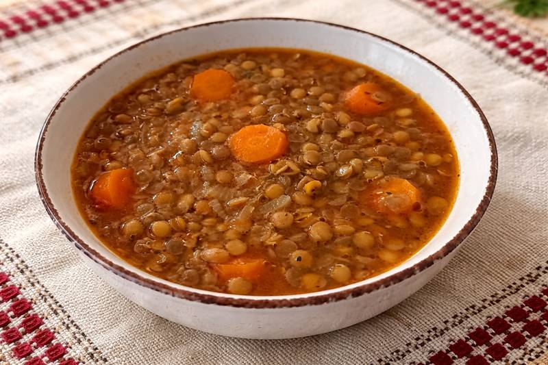Traditional Greek Lentil Soup – Authentic Mediterranean&nbsp;Recipe
