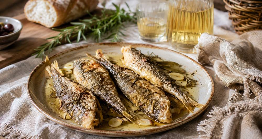 Authentic Greek Fish Savoro (Psari Savoro) – Traditional Ionian&nbsp;Recipe